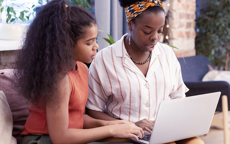 riscos do uso excessivo de telas em adolescentes
