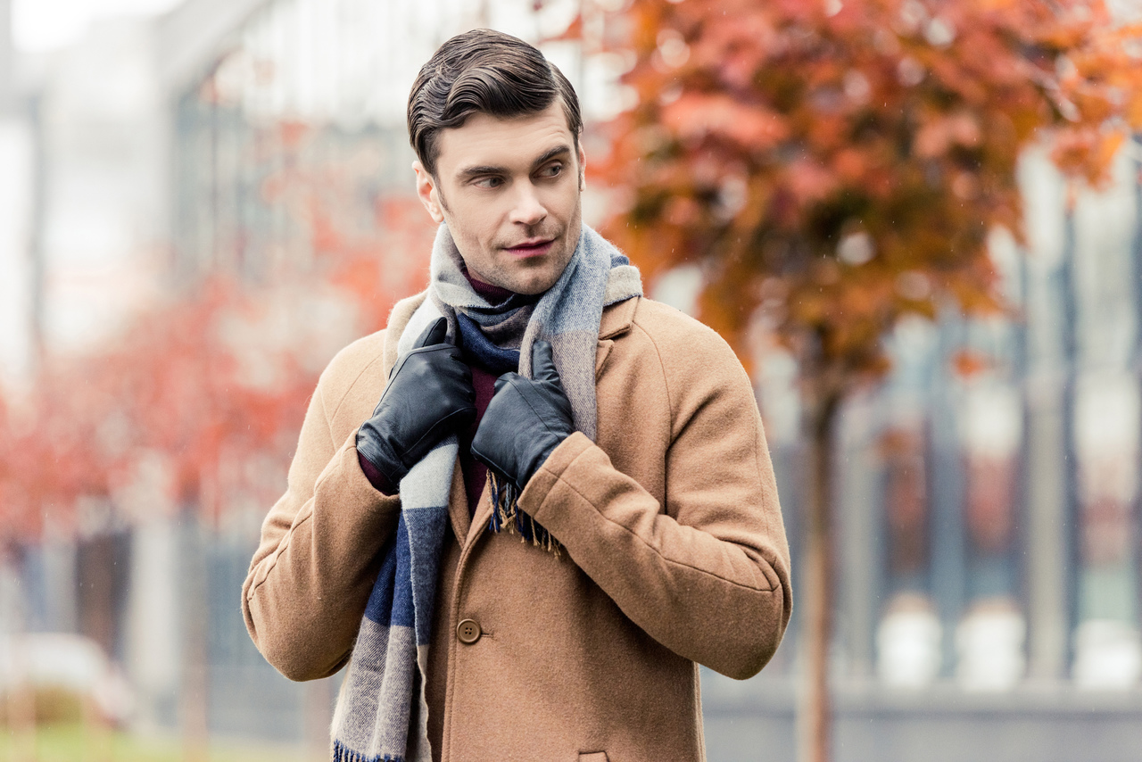 cachecol masculino com jaqueta