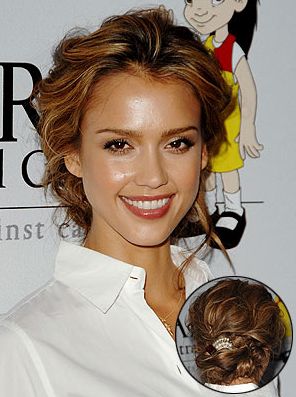 5 ideias de títulos:
1. Coque Frouxo: O Guia Completo para um Penteado Despojado e Elegante
2. Desmistificando o Messy Bun: Passo a Passo para um Coque Frouxo Perfeito
3. Variações de Coque Frouxo: Do Casual ao Sofisticado
4. Dicas de Ouro para um Coque Frouxo Duradouro
5. Coque Frouxo para Todos os Tipos de Cabelo: Tutoriais e Inspirações