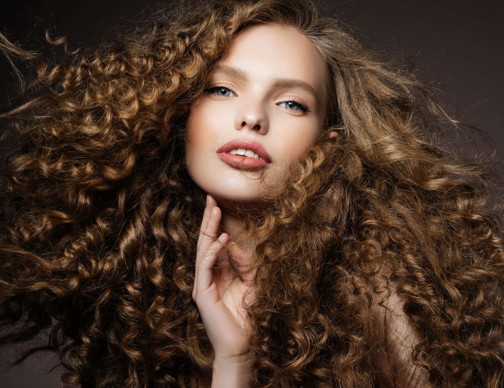 quanto custa pintar cabelo loiro escuro salão