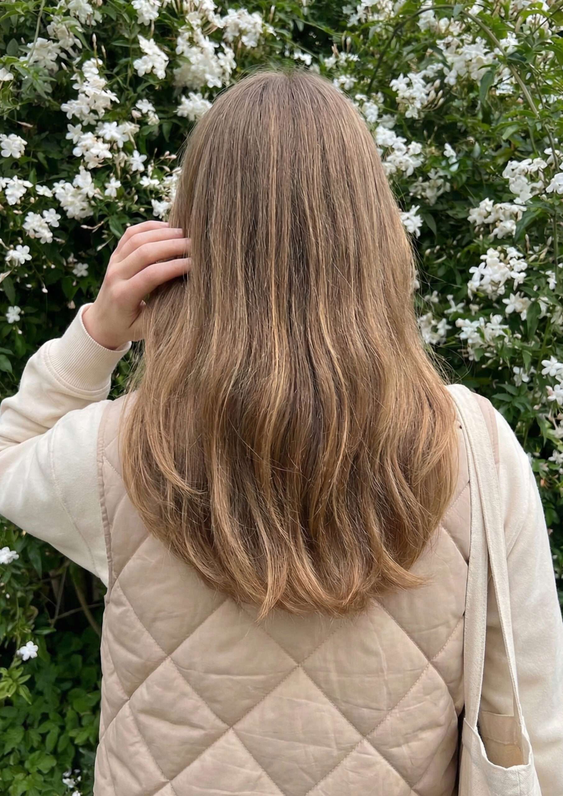 corte de cabelo longo com movimento