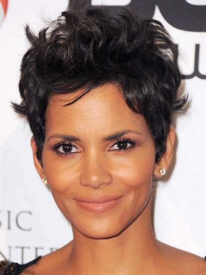 pixie cacheado