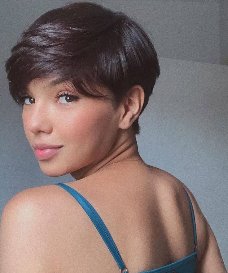 aplicativo para simular corte de cabelo curto liso