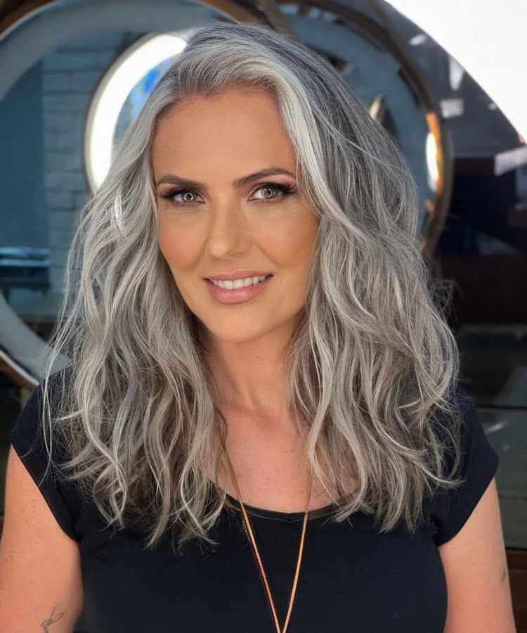 quanto custa um corte de cabelo longo profissional