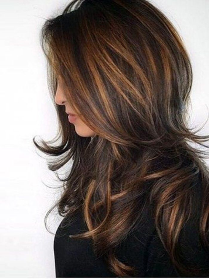 erros comuns ao cortar cabelo longo que você deve evitar