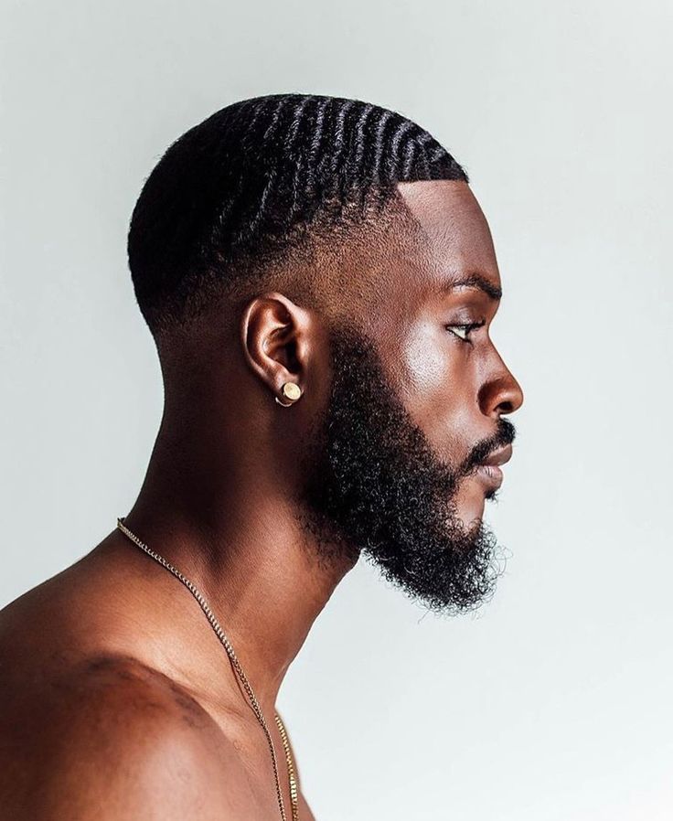 Mid Fade masculino curto