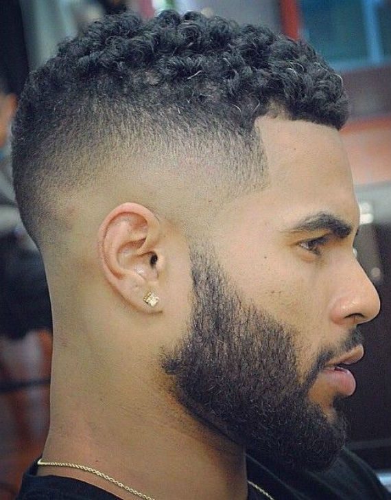 Low Fade masculino curto