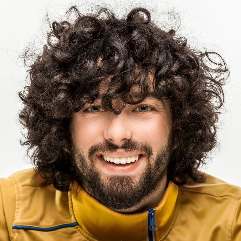 estilos de corte cabelo cacheado masculino
