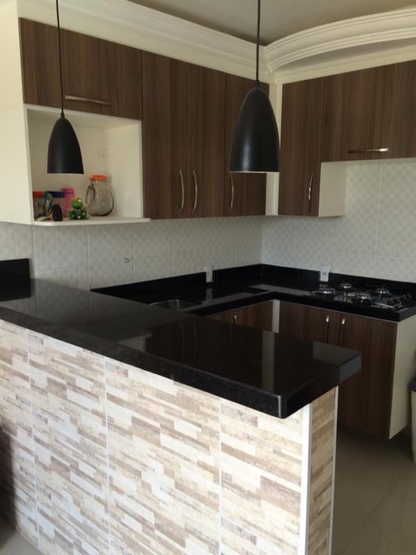 Como Escolher o Mármore Ideal para o Balcão da Sua Cozinha Americana