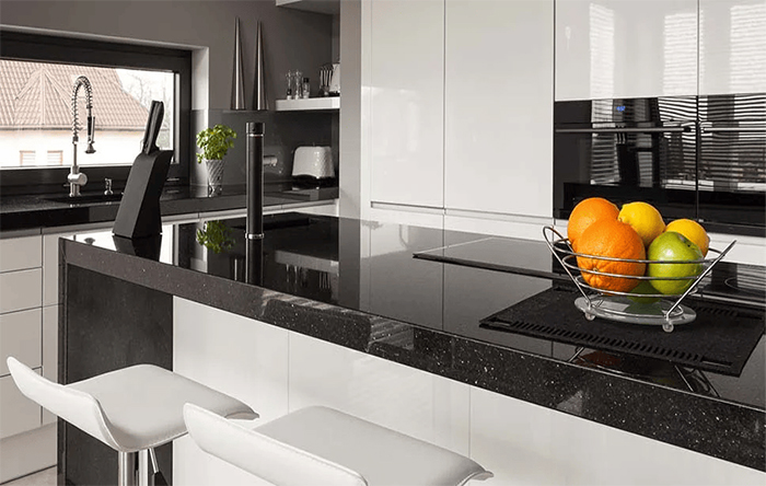 Mármore x Granito: Qual a Melhor Pedra para Sua Cozinha Americana?