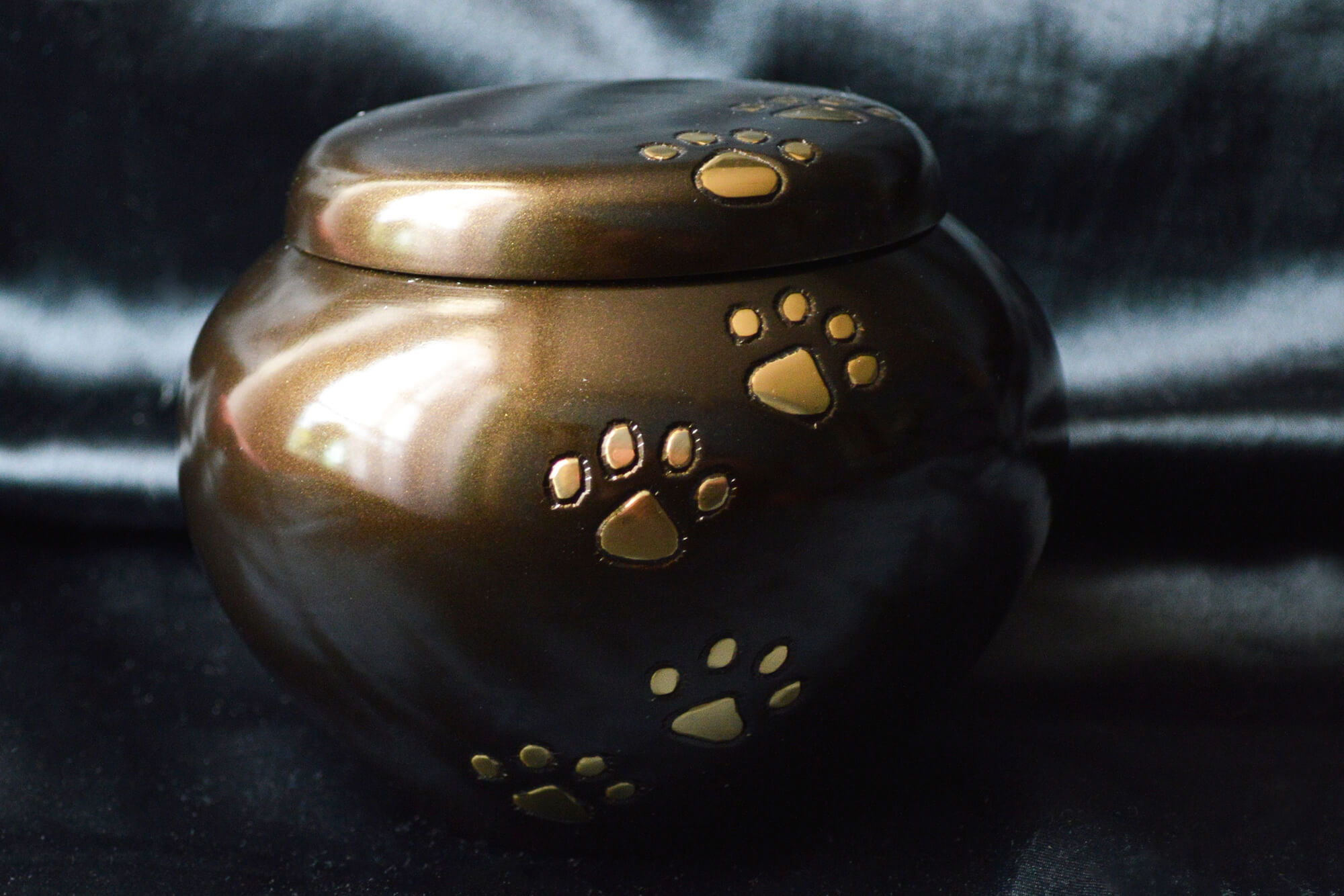 Como escolher a urna ideal para as cinzas do seu pet