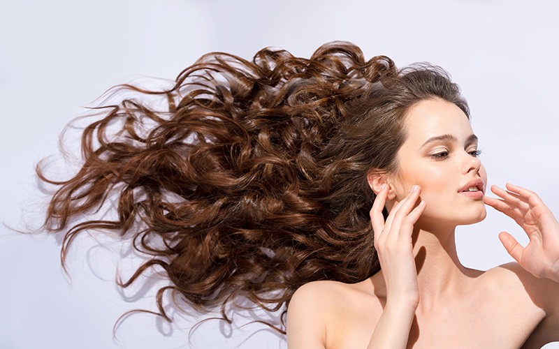 Como Escolher o Shampoo e Condicionador Ideal para o Seu Tipo de Cabelo