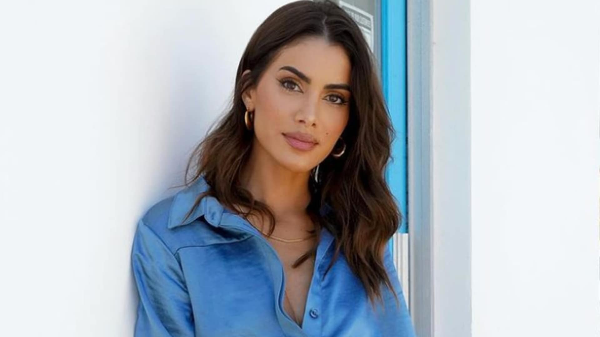 As Colaborações de Camila Coelho com sua Cunhada Di: Bastidores e Tutoriais