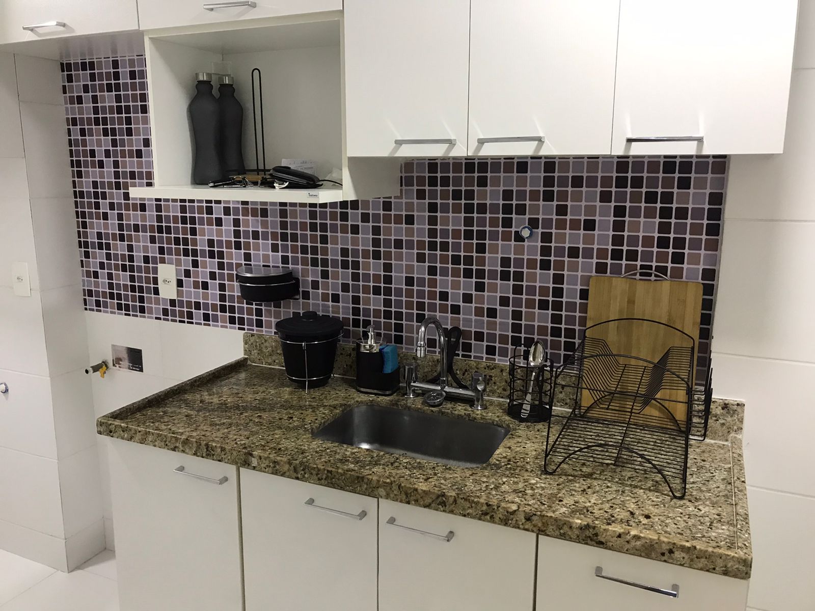 decoração de cozinha com pastilhas adesivas