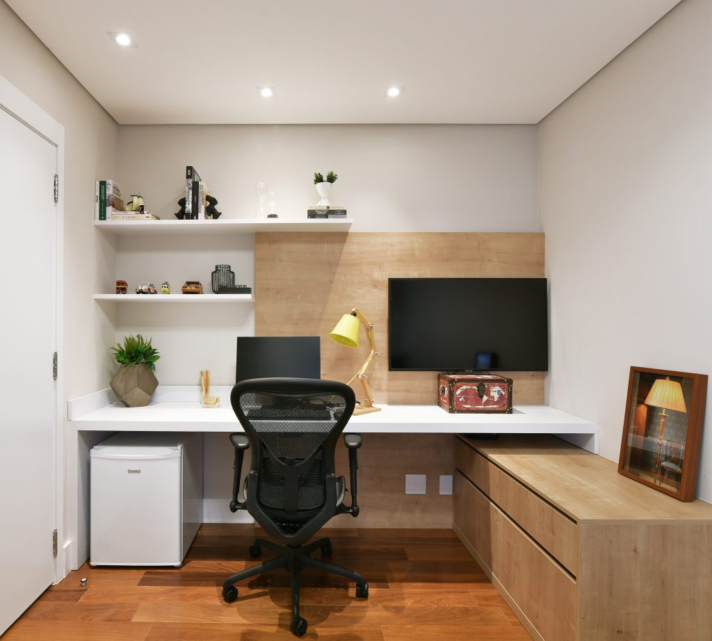 melhor iluminação para escritório em casa pequeno