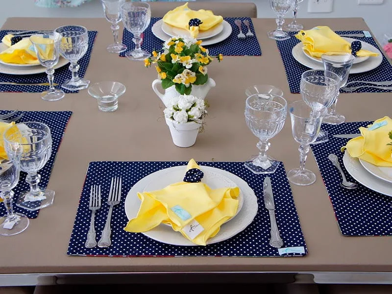 centro de mesa para mesa de jantar funcional