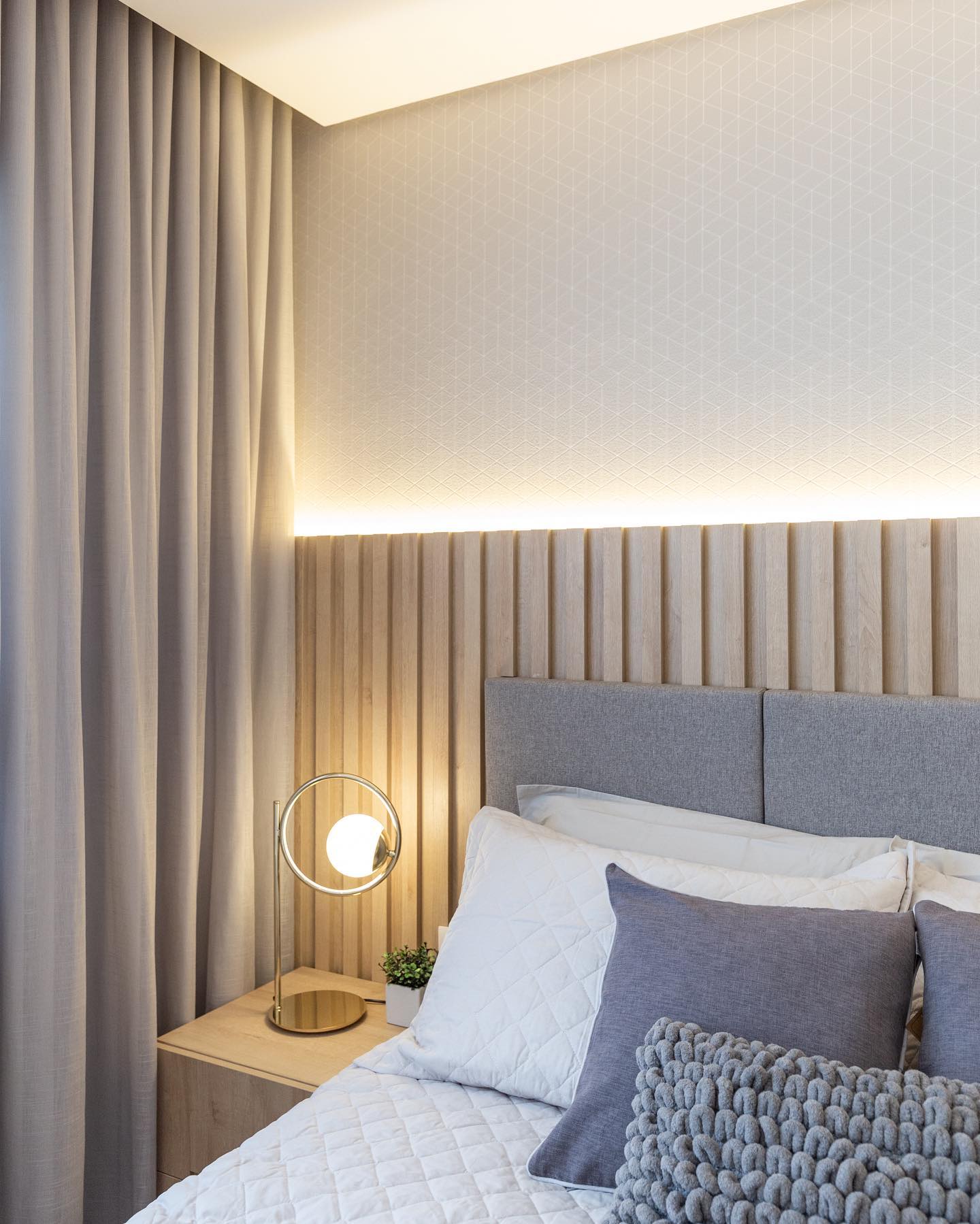 papel de parede para quarto de casal moderno