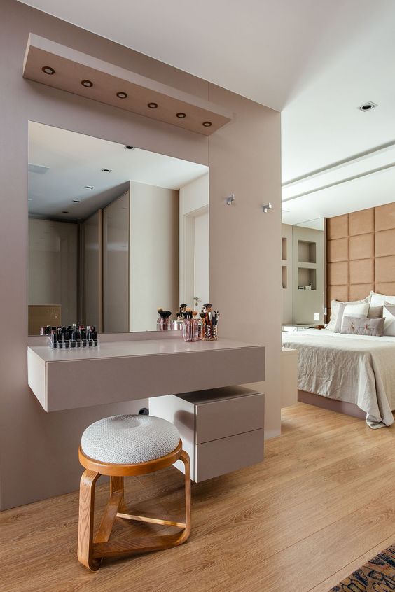 decoração de quarto de casal com penteadeira