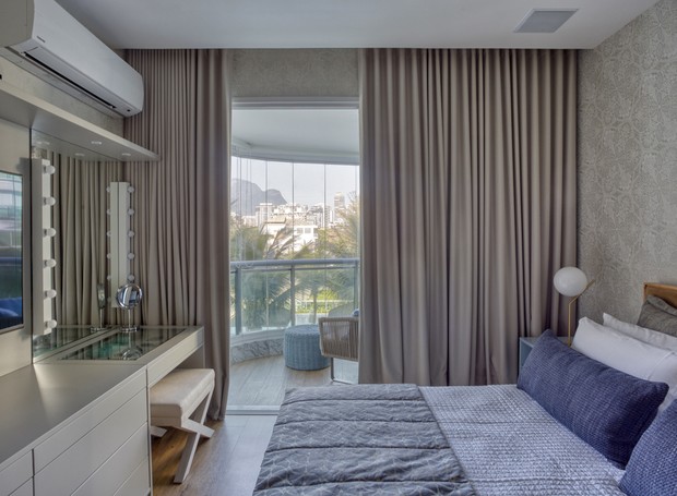 Organização inteligente: Acessórios essenciais para sua penteadeira