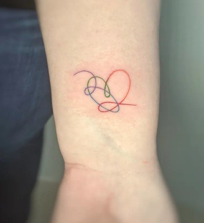 quanto custa uma tatuagem feminina delicada pequena