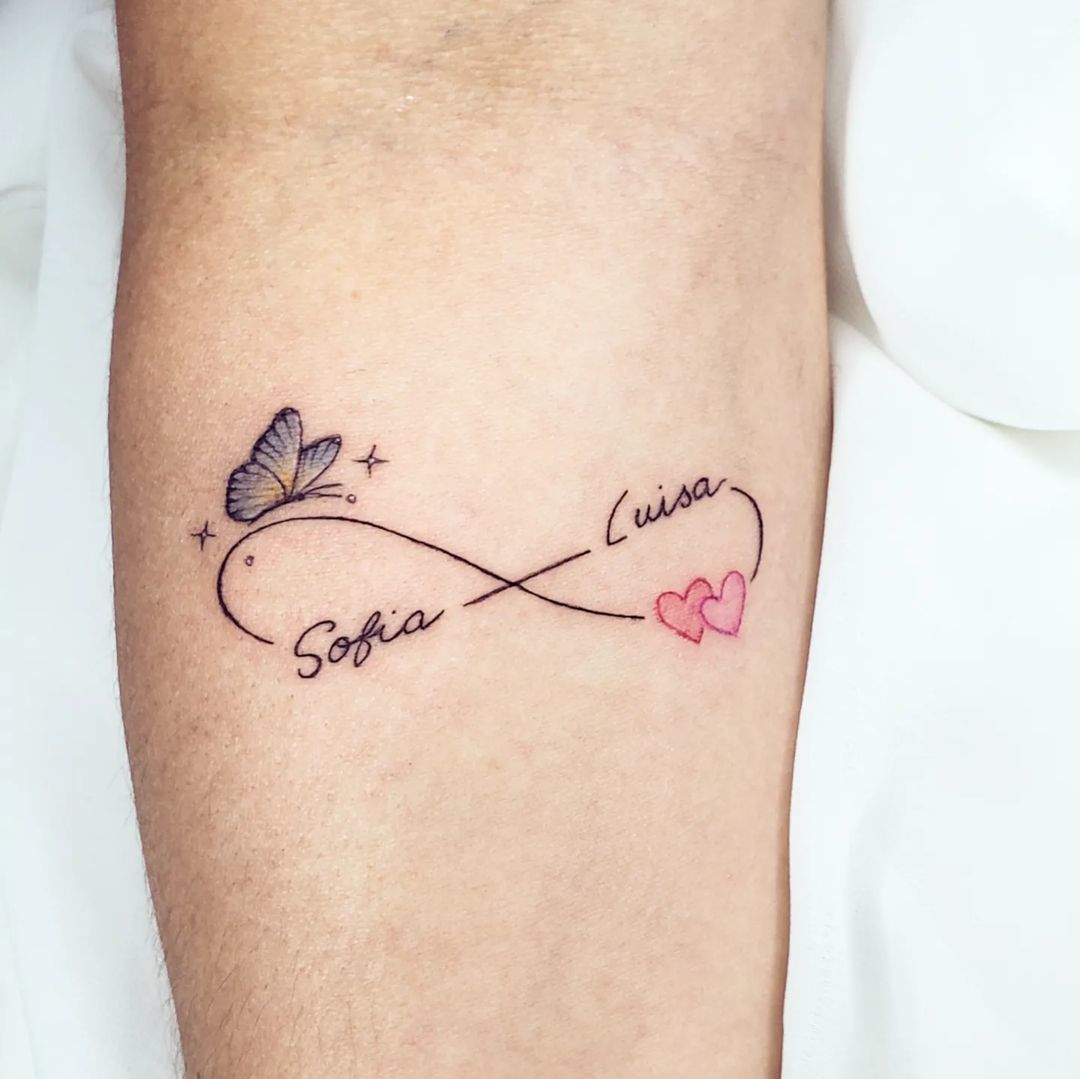 tatuagem fineline mãe e filho