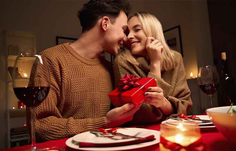 5 ideias de títulos:
1. 10 Desafios Criativos para Casais que Querem Mais Conexão
2. Fuja da Rotina: Brincadeiras Divertidas para Fazer com Seu Amor
3. Desafios Online para Casais: Mantenha a Chama Acesa à Distância
4. O Guia Definitivo de Desafios para Fortalecer o Relacionamento
5. Sugestões Rápidas: Atividades para Casais que Têm Pouco Tempo