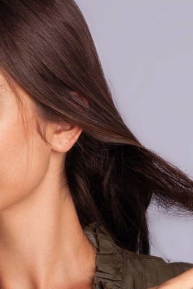 Desfiar Cabelo Cacheado: Técnicas para Reduzir Volume sem Perder a Definição