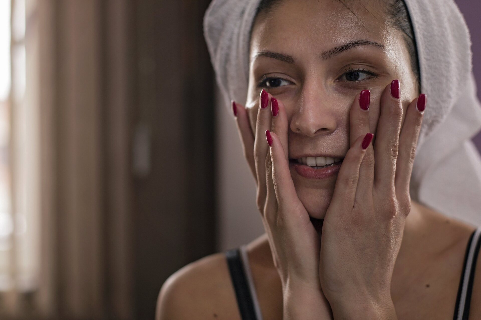 A Importância da Hidratação e Alimentação no Detox da Pele