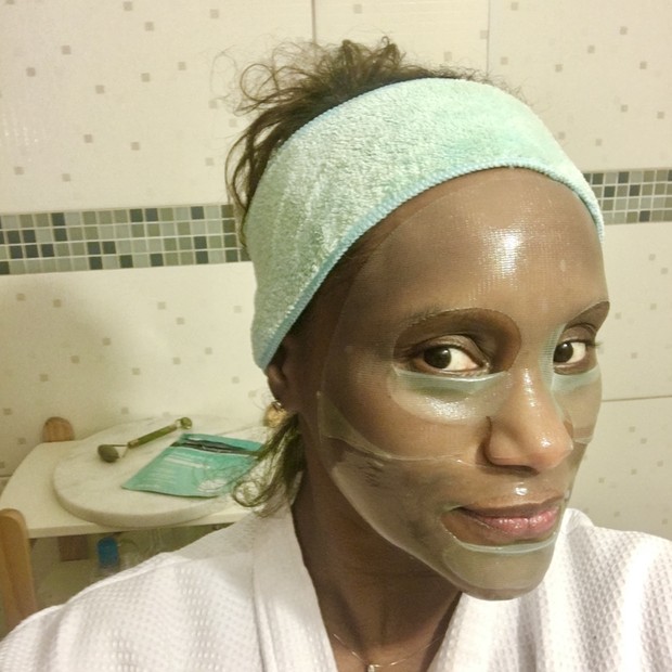 Detox Facial para Peles Oleosas e Acneicas: Guia Completo