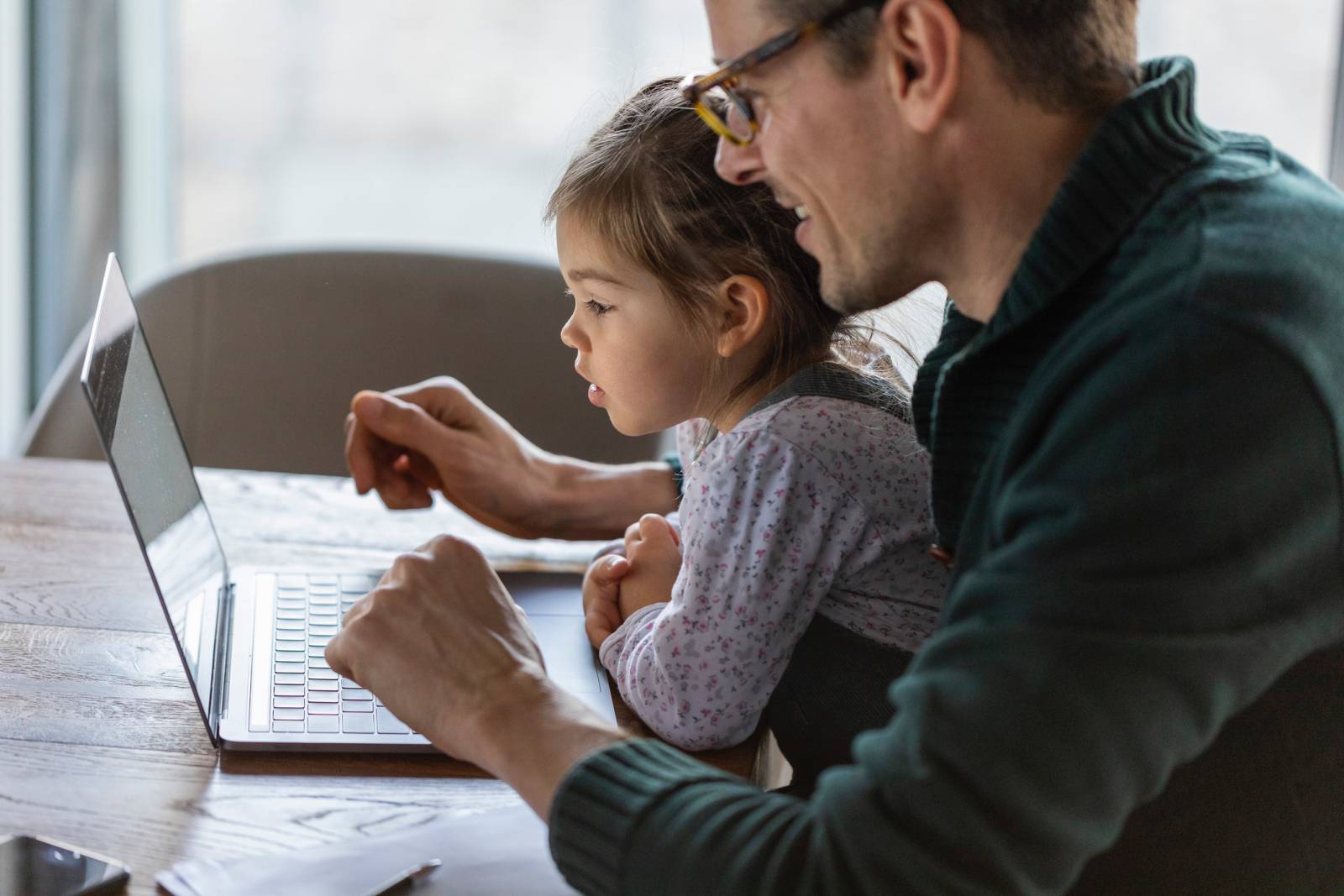 presentes tecnológicos para pais 2025
