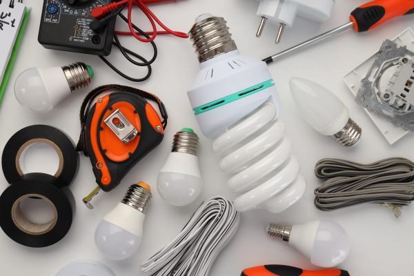 valor diária eletricista profissional