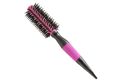 5 dicas para usar sua escova secadora sem danificar os fios