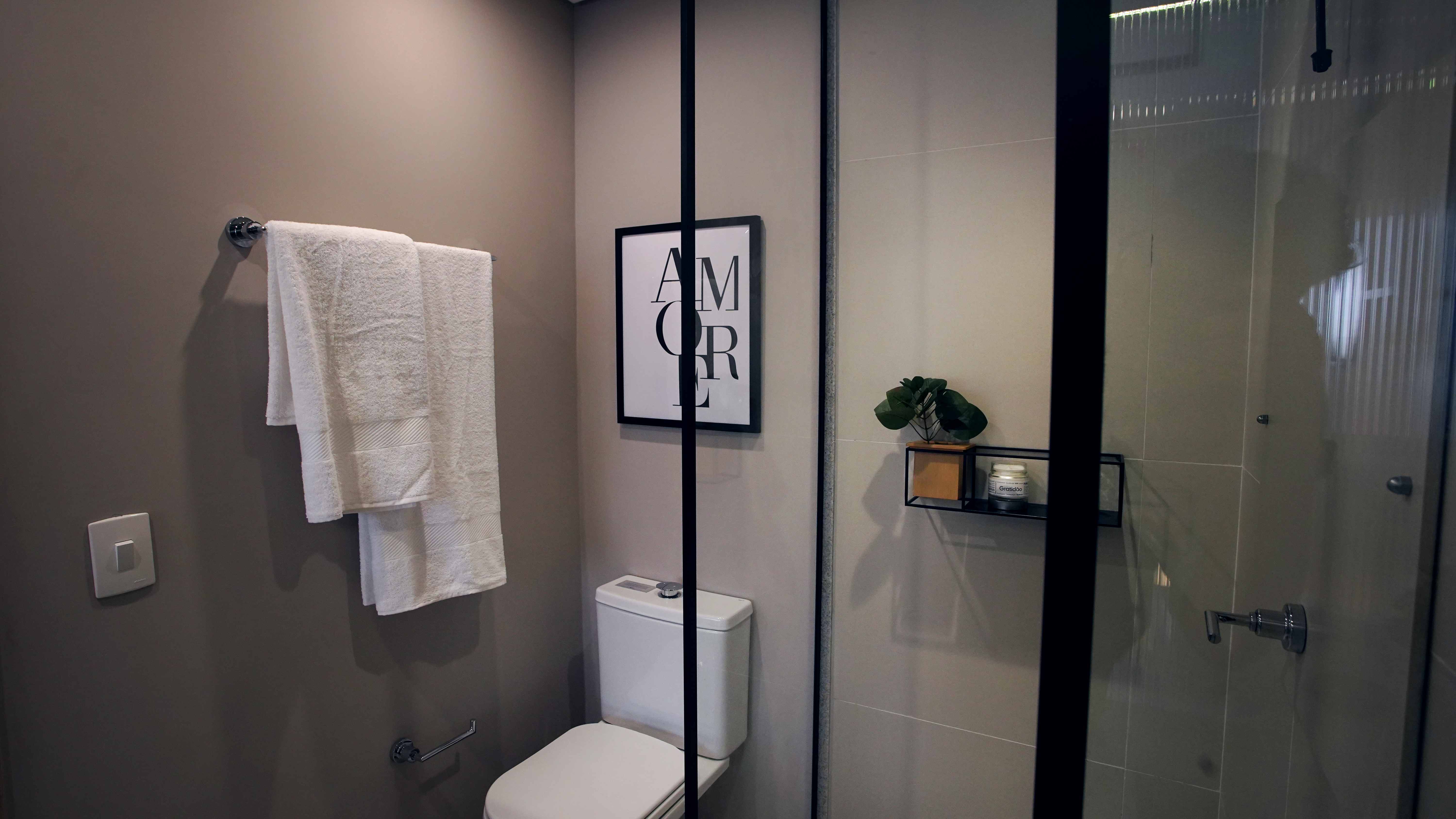 Transforme seu Banheiro em um Spa: Dicas de Design Sensorial e Luxo