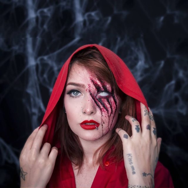 fantasia vampira vs fantasia morticia qual escolher