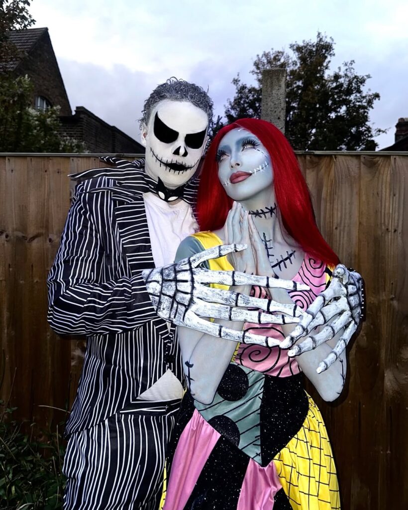 fantasias de Halloween usando vestido preto