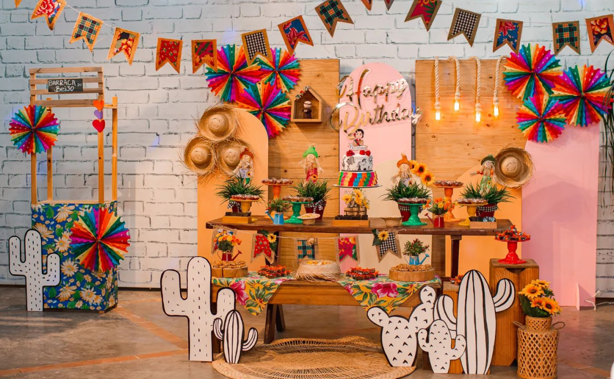 preço bandeirinhas festa junina atacado