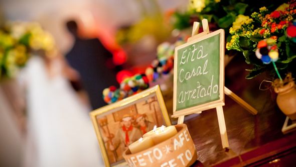 erros comuns ao planejar festa junina para casais