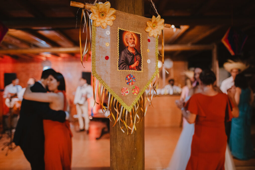 decoração de mesa festa junina para casal