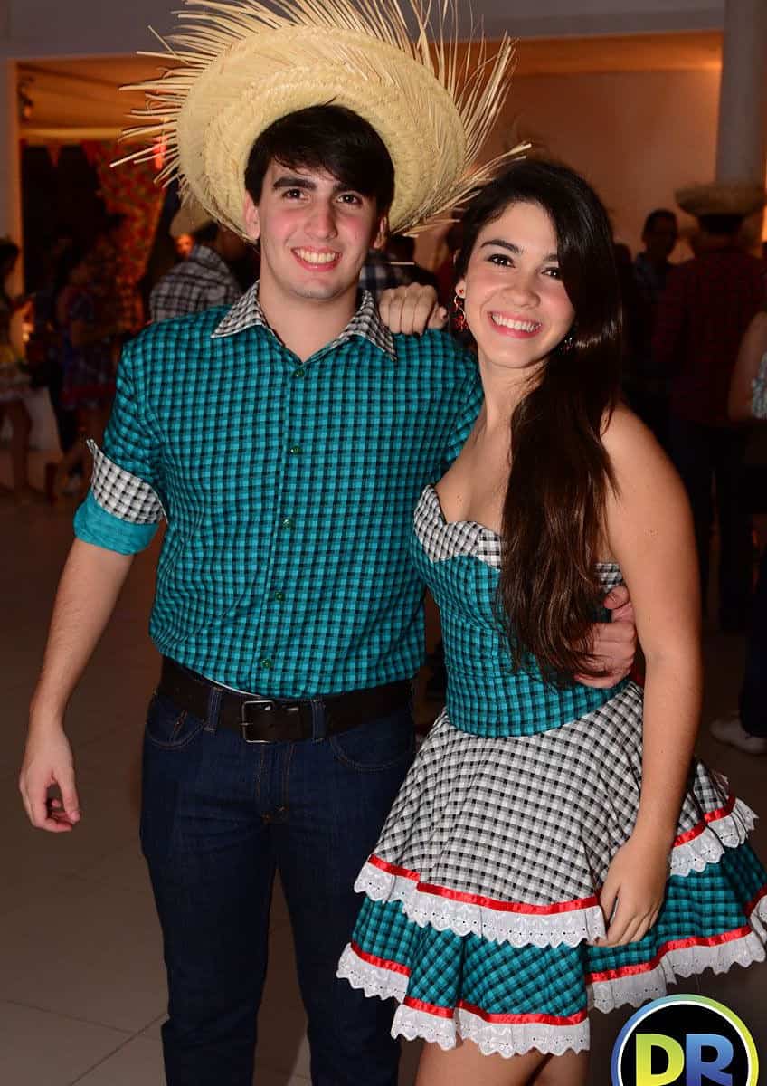 festa junina casal vs amigos