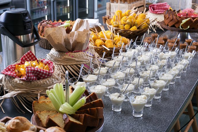 festa junina empresa vs festa junina tradicional