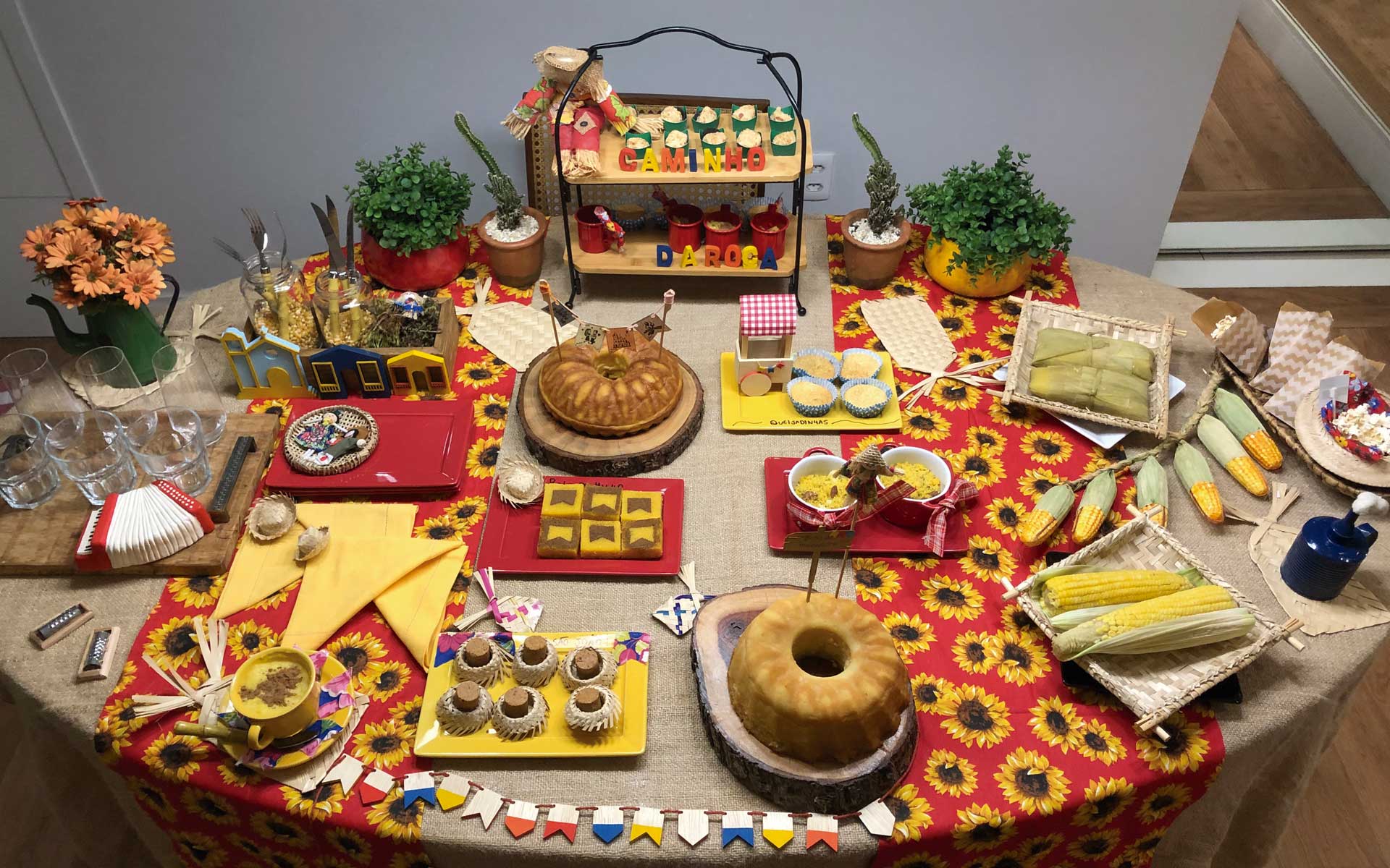 fundo de tela festa junina vs. decoração física