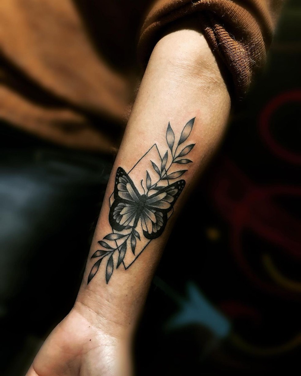 quanto custa uma tatuagem feminina pequena no pulso