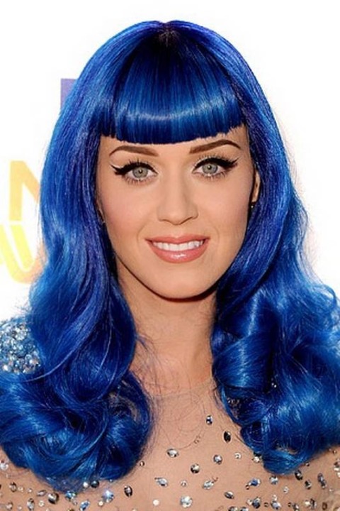 Cabelo Masculino Azul: Estilos Modernos com Fade e Cores Vibrantes