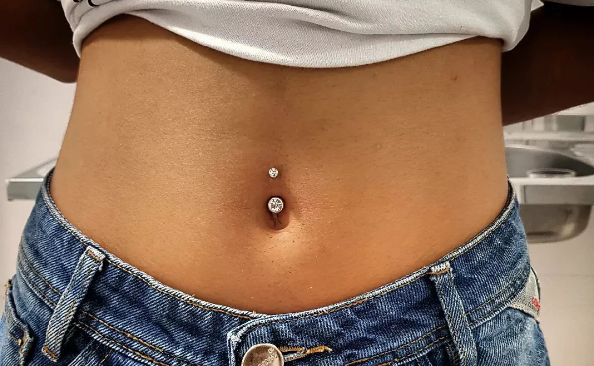 cuidados com piercing no umbigo após cicatrização