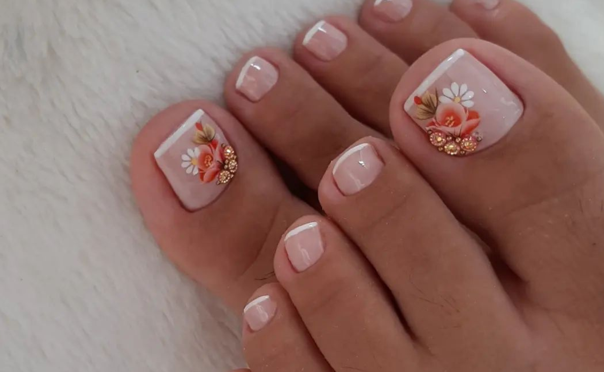 ideias de unhas do pé decoradas para o verão