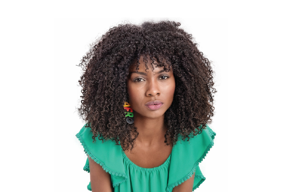 erros comuns ao cortar franja cacheada