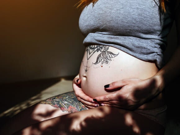 riscos de tinta de tatuagem para o feto