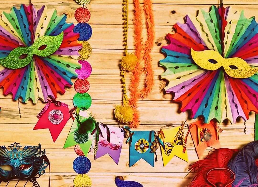 ideias criativas confetes carnaval