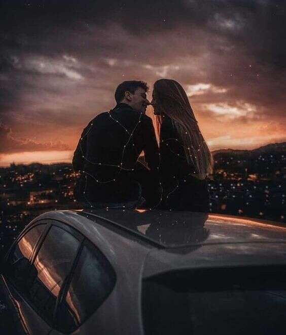 Guia completo de poses espontâneas para casais