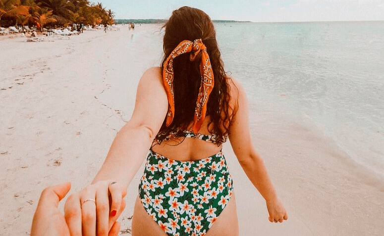 Os Melhores Acessórios para Arrasar nas Suas Fotos de Verão